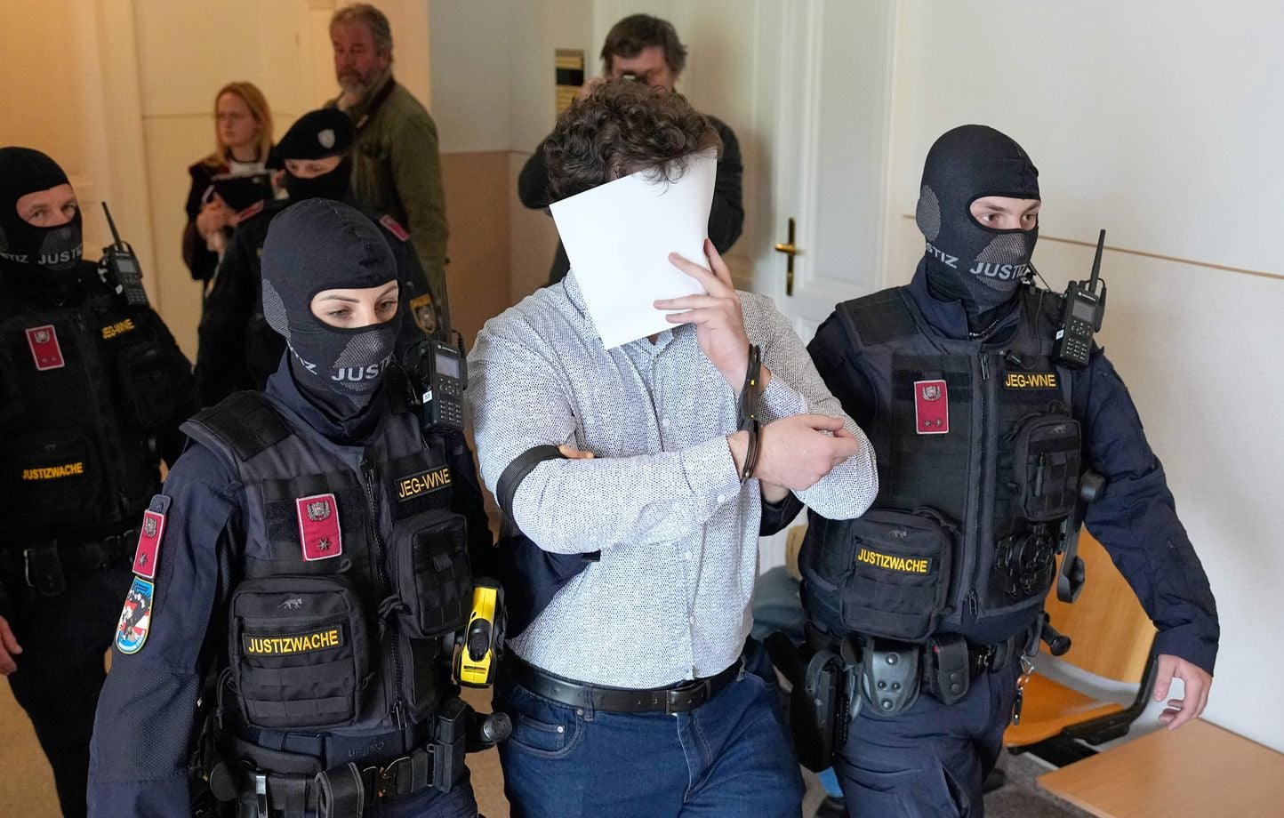 El sospechoso se declara culpable y admite vínculos con Daesh El sospechoso se declara culpable y admite vínculos con Daesh